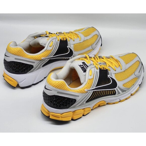 Nike Air Zoom Vomero 5 'University Gold' FB9149-002 - Picture 4 of 14